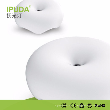 2017 novos produtos shenzhen IPUDA luz led ball com lâmpada de mesa com sensor de controle de luz